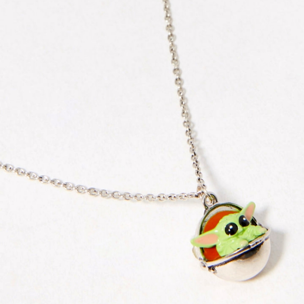 Star Wars Baby Yoda Necklace NWT